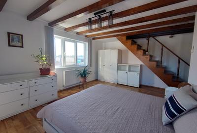 Apartament cu 3 camere decomandat, mobilat în Circumvalațiunii