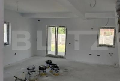 Casă cu 4 camere cu Teren 250 Mp în Moșnița Veche - 1