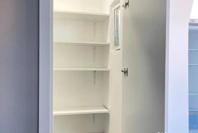 Apartament cu 2 camere decomandat în Ștrand - 1