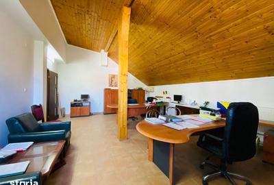 Casă cu Teren 2093.56 Mp în Central