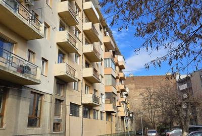 Garsonieră decomandată, mobilată în Central - 18