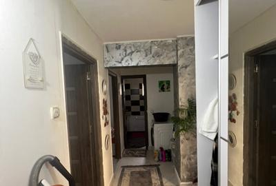 Apartament cu 3 camere locuibil renovat Cornetu ?coala generala nr. 1 - 5