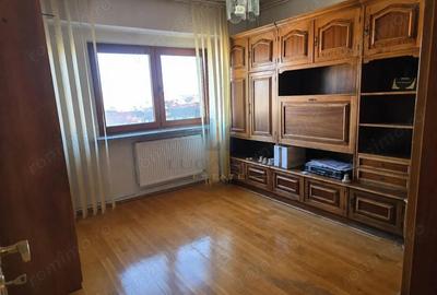 Apartament cu 4 camere decomandat în Simion Bărnuțiu - 10