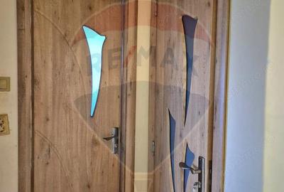 Apartament cu 4 camere decomandat în Central - 9