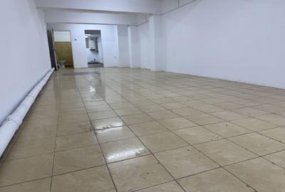Spațiu comercial, de 85 mp, în UTA - 4