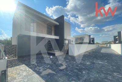 Casă cu 4 camere cu Canalizare în Bariera Vâlcii - 2