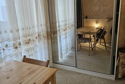 Garsonieră decomandată în Central
