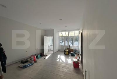 Spațiu comercial, de 23 mp, în Central