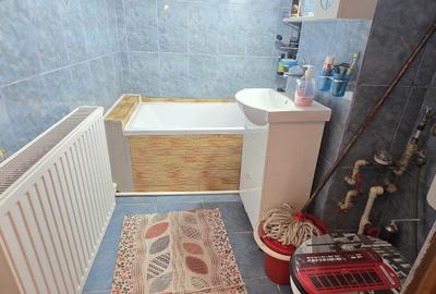 Apartament cu 3 camere decomandat, mobilat în Casa de Cultură - 4