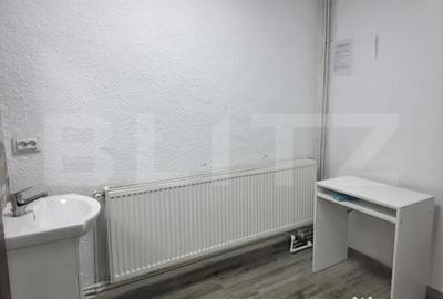 Spațiu comercial, de 73 mp, în Micro 4 - 4