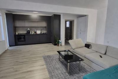 Apartament cu 3 camere în Est - 1