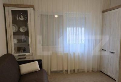 Apartament de vanzare, 3 camere, 76.5 mp, zona Soarelui - 1
