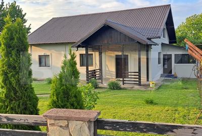 Casa mobilata- utilata, 300 mp, zona Zvoristea
