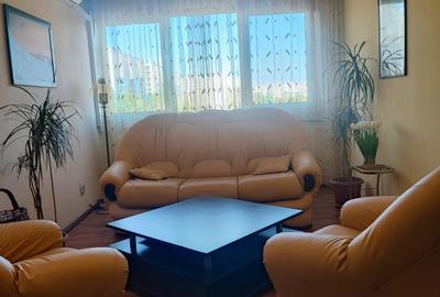 Apartament cu 4 camere decomandat, mobilat în Drumul Taberei - 2