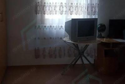 Casa cu teren 474 mp si potential de renovare Zona Dambovita - 4