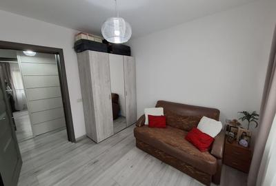 Apartament cu 3 camere decomandat, mobilat în Km 4 - 10