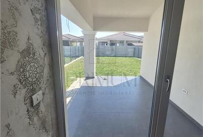 Duplex cu 4 camere cu Canalizare în Moșnița Nouă - 4