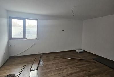Casă cu 4 camere decomandat cu Teren 152 Mp în Cantemir - 13