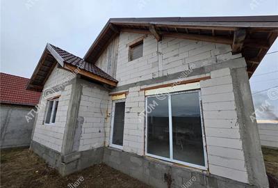 Casă individuală cu 3 camere cu Canalizare în Cristian - 1