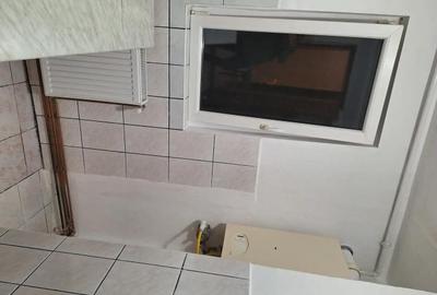 Apartament cu 2 camere semidecomandat în Decebal - 5