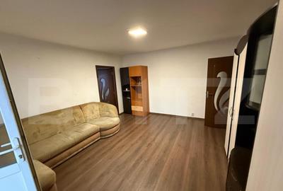 Apartament de vanzare, 52 mp, zona Micro 11 - 5