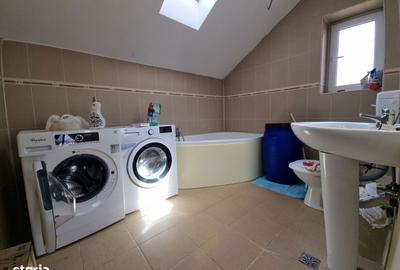 Casă cu 6 camere cu Teren 300 Mp în Central - 6
