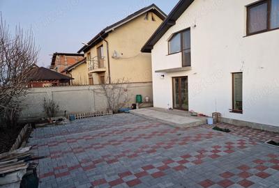 Casă cu 6 camere cu Teren 530 Mp în Pielești - 10