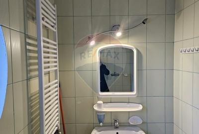 Casă cu 13 camere cu Teren 600 Mp în Voineasa - 37