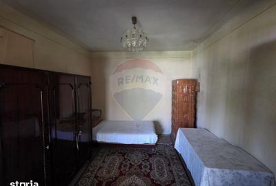 Casă cu 4 camere cu Teren 2880 Mp în Giulvăz - 7