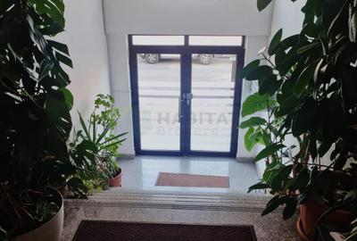 Apartament cu 3 camere semidecomandat în Jiului - 11