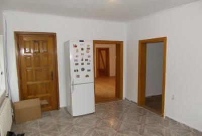 Casa, Timisora, zona Plopi, parter, caramida, 3 camere, 370mp teren - 7