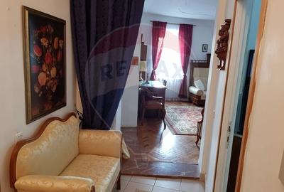 Apartament cu 3 camere de vanzare pe Str.Tribunei - 5