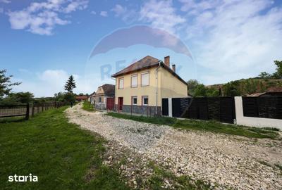 Casă cu 5 camere cu Teren 396 Mp în Nord