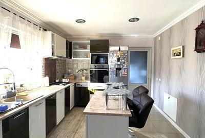 Casă cu 5 camere cu Teren 500 Mp în Central - 4