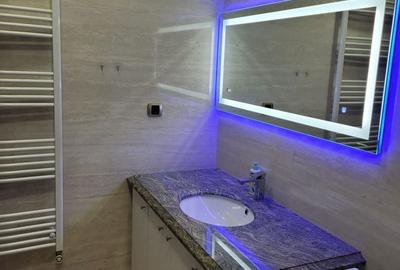 Apartament cu 2 camere decomandat în Tractorul - 4