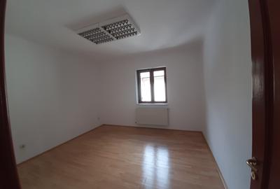 Zona Piata Alba Iulia vila clasica tip duplex D+P+1E+M, cartier rezidential - 8
