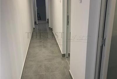 Casă individuală cu 9 camere cu Canalizare în Romană - 7