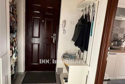 Apartament cu 3 camere semidecomandat în Tei - 10
