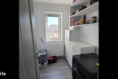 Apartament cu 3 camere decomandat în Ostroveni - 3