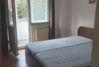 Apartament 2 camere decomandat  Racadau, etjj 1, orientare spre Tâmpa - 2