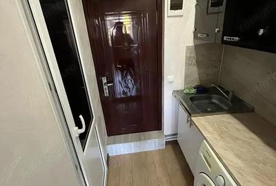 Garsonieră decomandată în Rahova