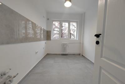 Apartament 3 camere renovat complet - etaj 1/4 - Metrou Titan - 5