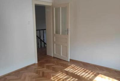 Casa model duplex,zona liceul pedagogic - 1