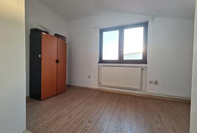 Casă individuală cu 5 camere cu Canalizare în Central - 12