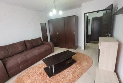 Garsonieră decomandată în Petros - 1