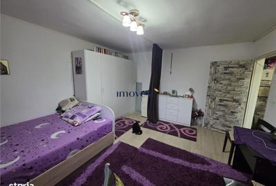 Apartament cu 3 camere decomandat în Micro 16 - 4