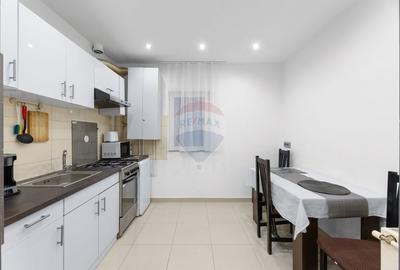 Apartament cu 3 camere decomandat, mobilat în UTA - 4