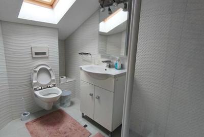 Casă cu 5 camere cu Teren 500 Mp în Central