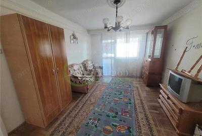 Apartament 3 camere decomandat, zona Narcisa - 6
