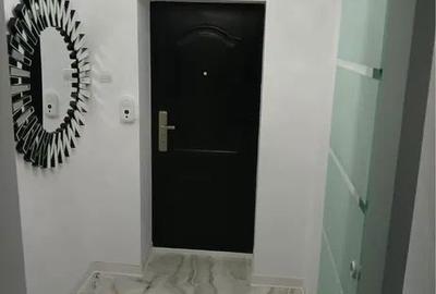 Apartament cu 2 camere semidecomandat în Dristor